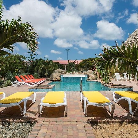 Camacuri Apartments Oranjestad Exterior foto